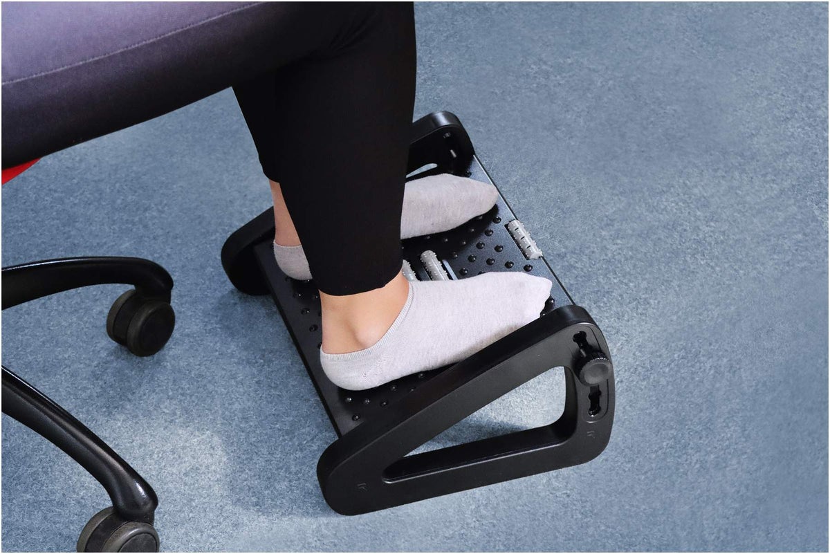 Höhenverstellbare Fußstütze mit Massageroller 1 Stück