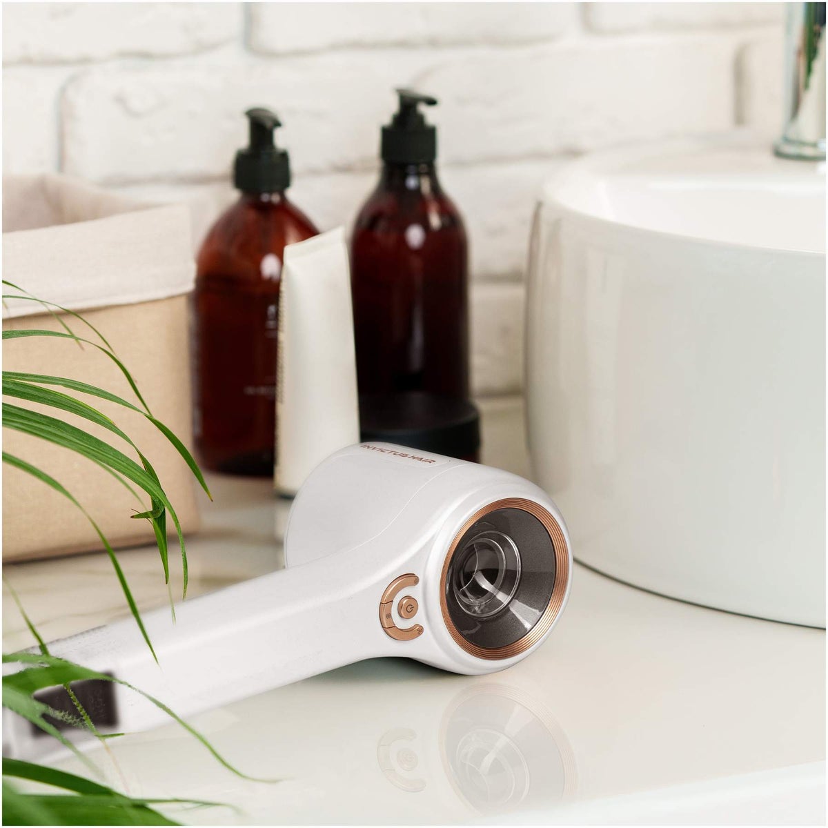 Invictus Hair D7 Haartrockner, Perlmuttweiß