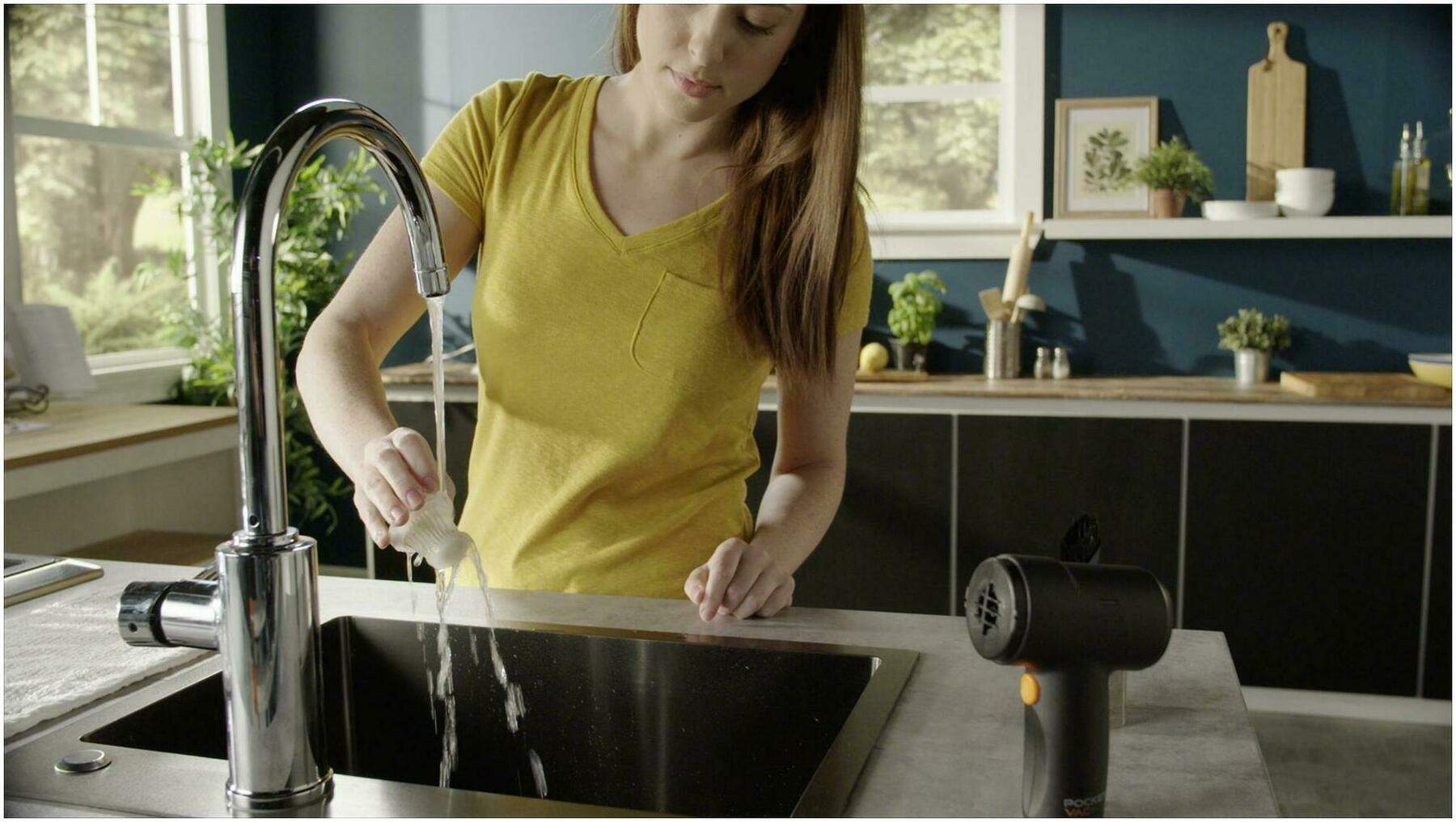 Livington PocketVac Akku 2in1 Handstaubsauger mit Blasfunktion