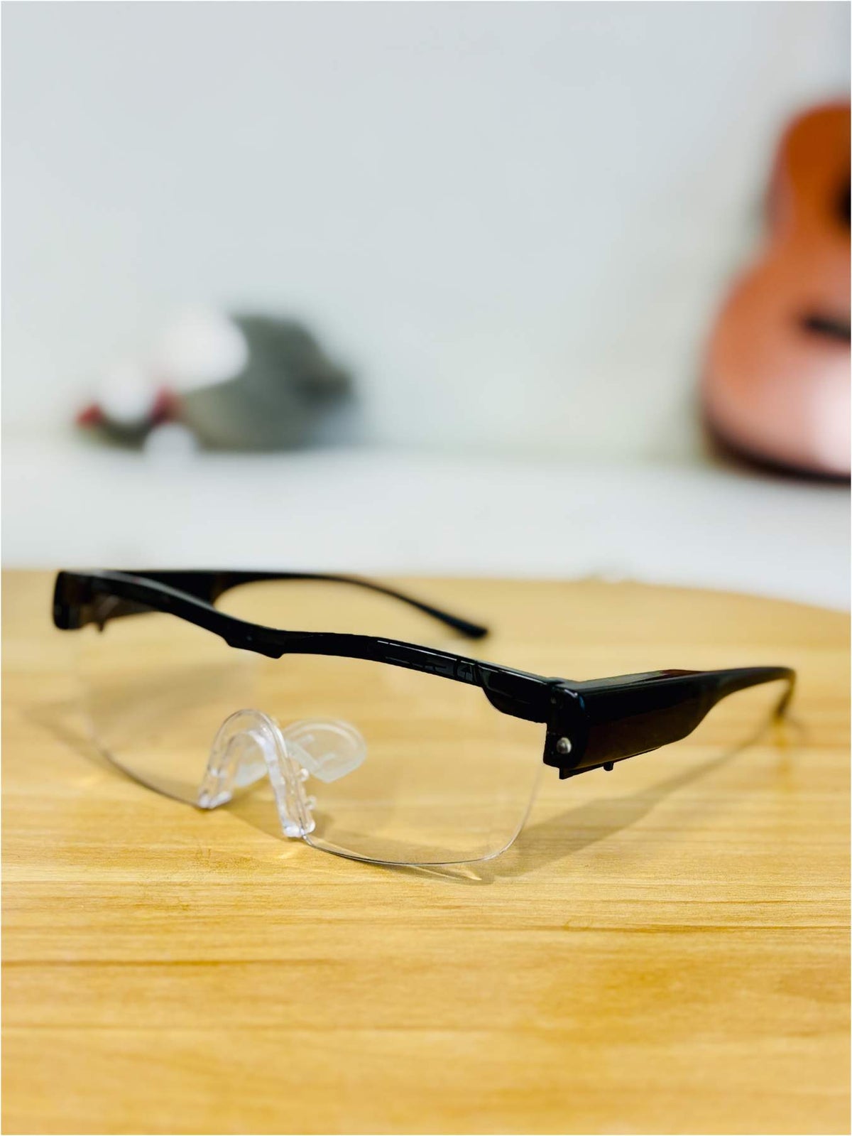 160% Vergrößerungsbrille mit LED-Licht, schwarzinkl. Aufbewahrungsbeutel,